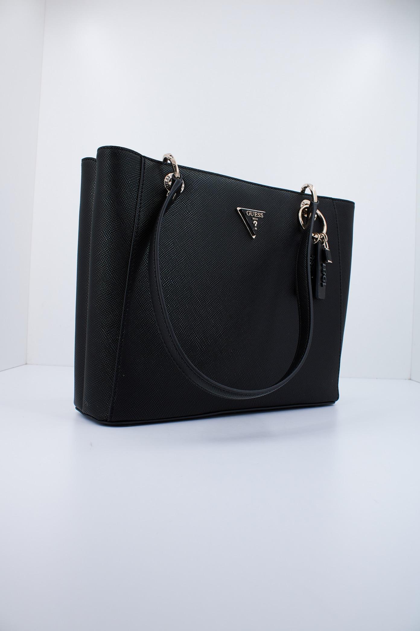 GUESS NOELLE NOEL TOTE en color NEGRO (2)