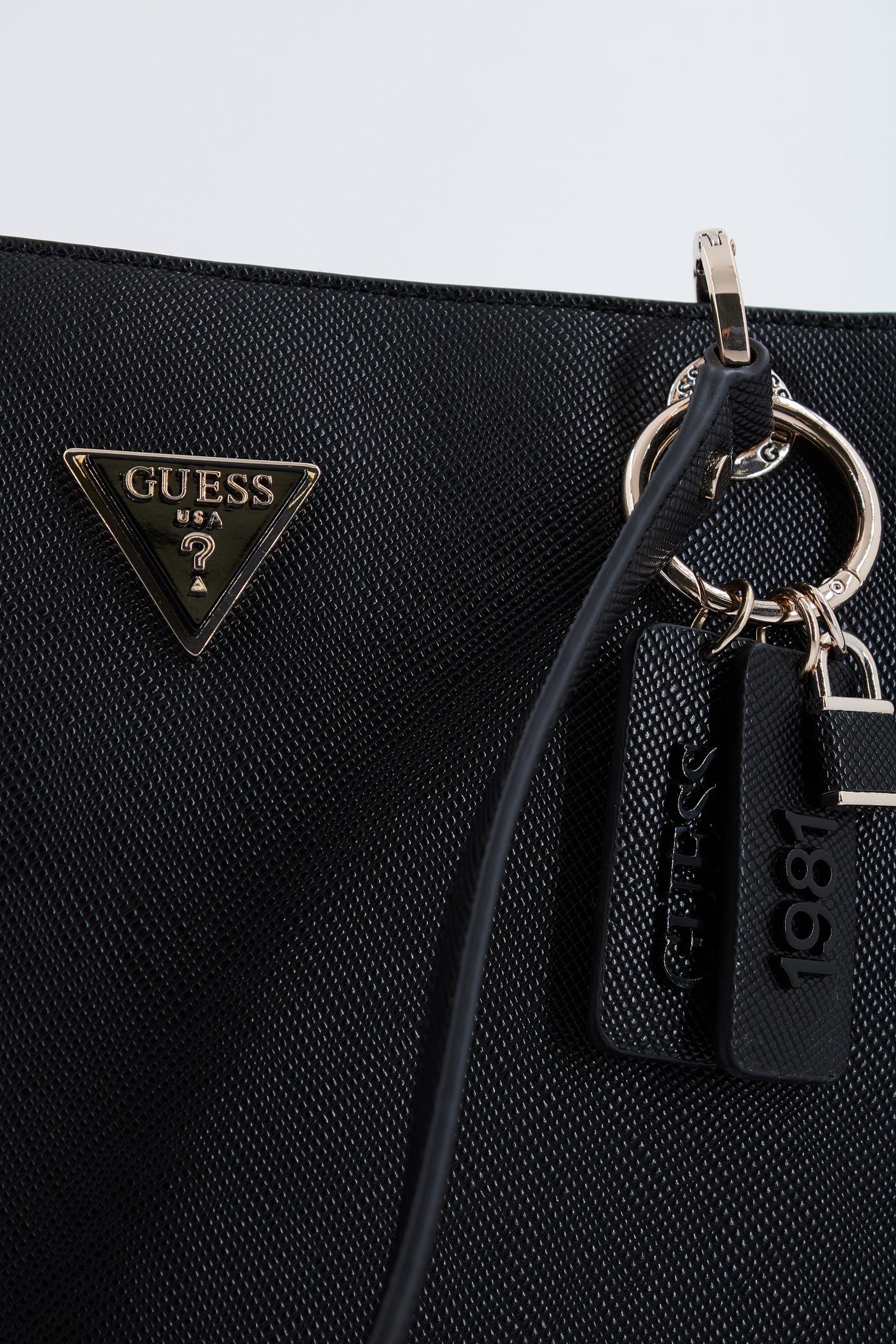 GUESS NOELLE NOEL TOTE en color NEGRO (4)
