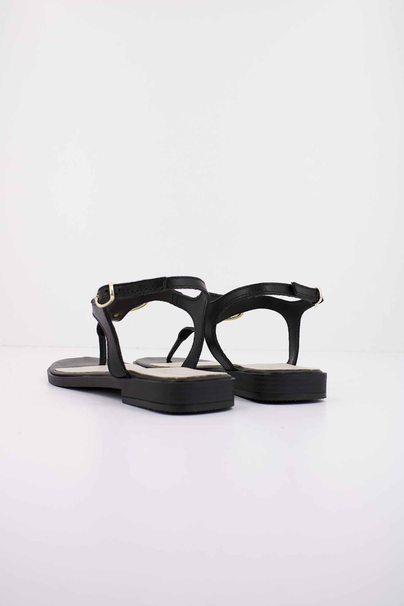 GUESS FLJMIR en color NEGRO (3)