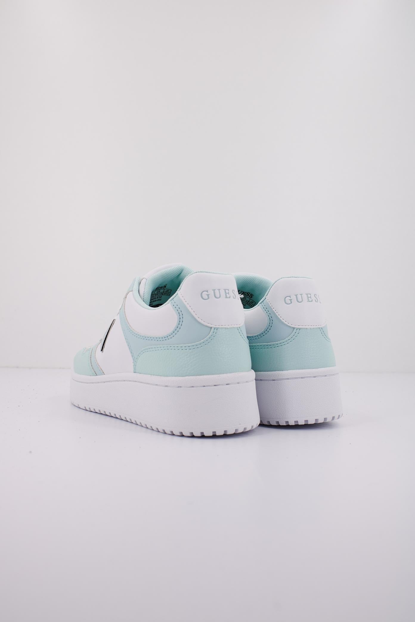 GUESS FLJMR en color VERDE (3)