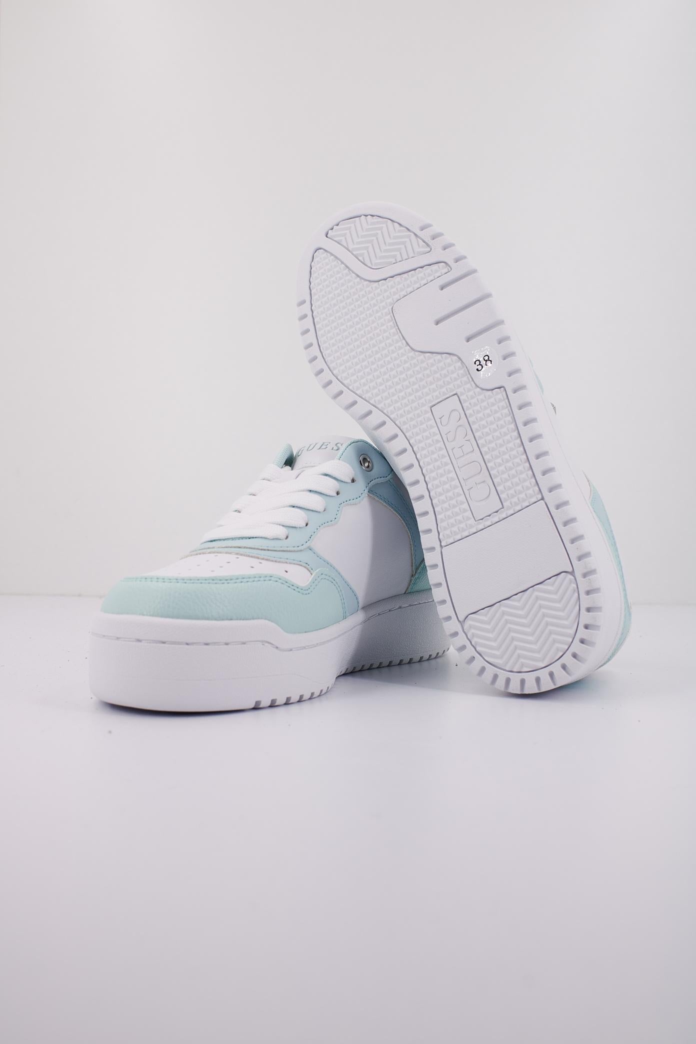 GUESS FLJMR en color VERDE (4)