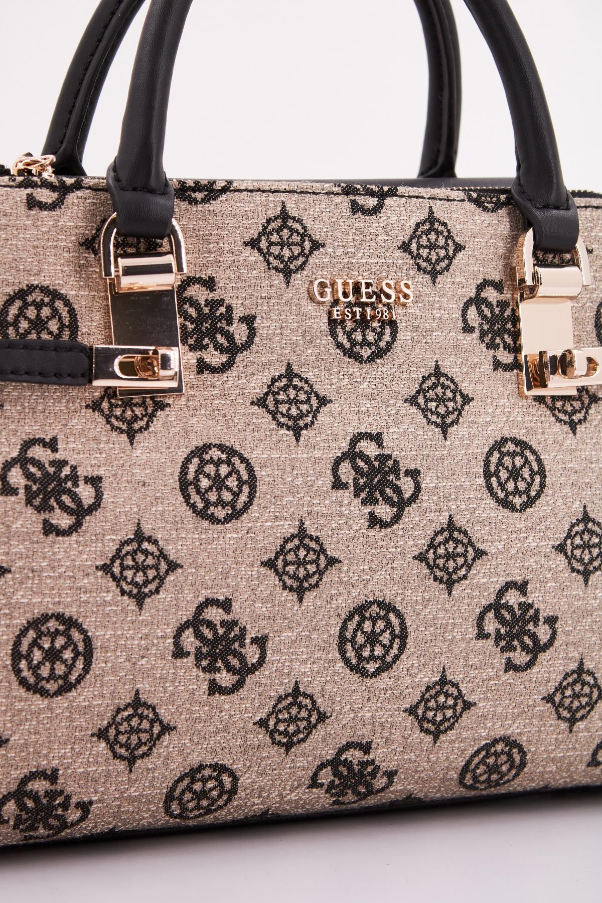 GUESS HWJG en color NEGRO (4)
