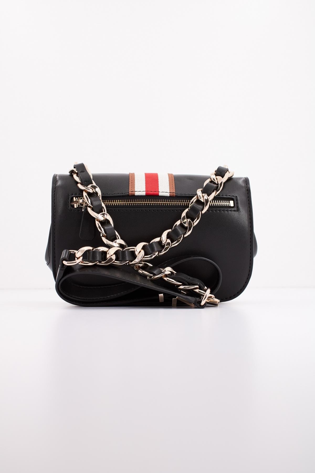 GUESS NELKA CROSSBODY FLAP en color NEGRO (3)