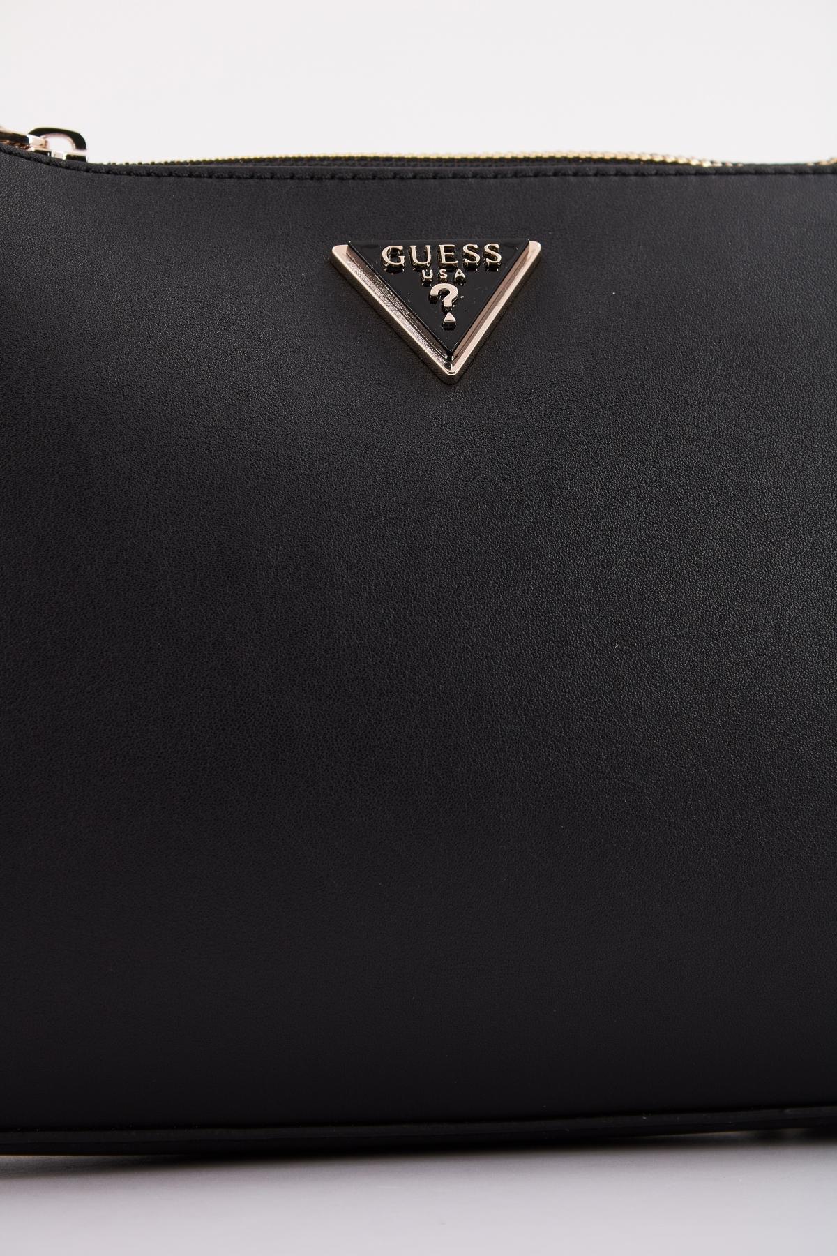 GUESS IWONA TRI CMPRTMNT TP en color NEGRO (4)