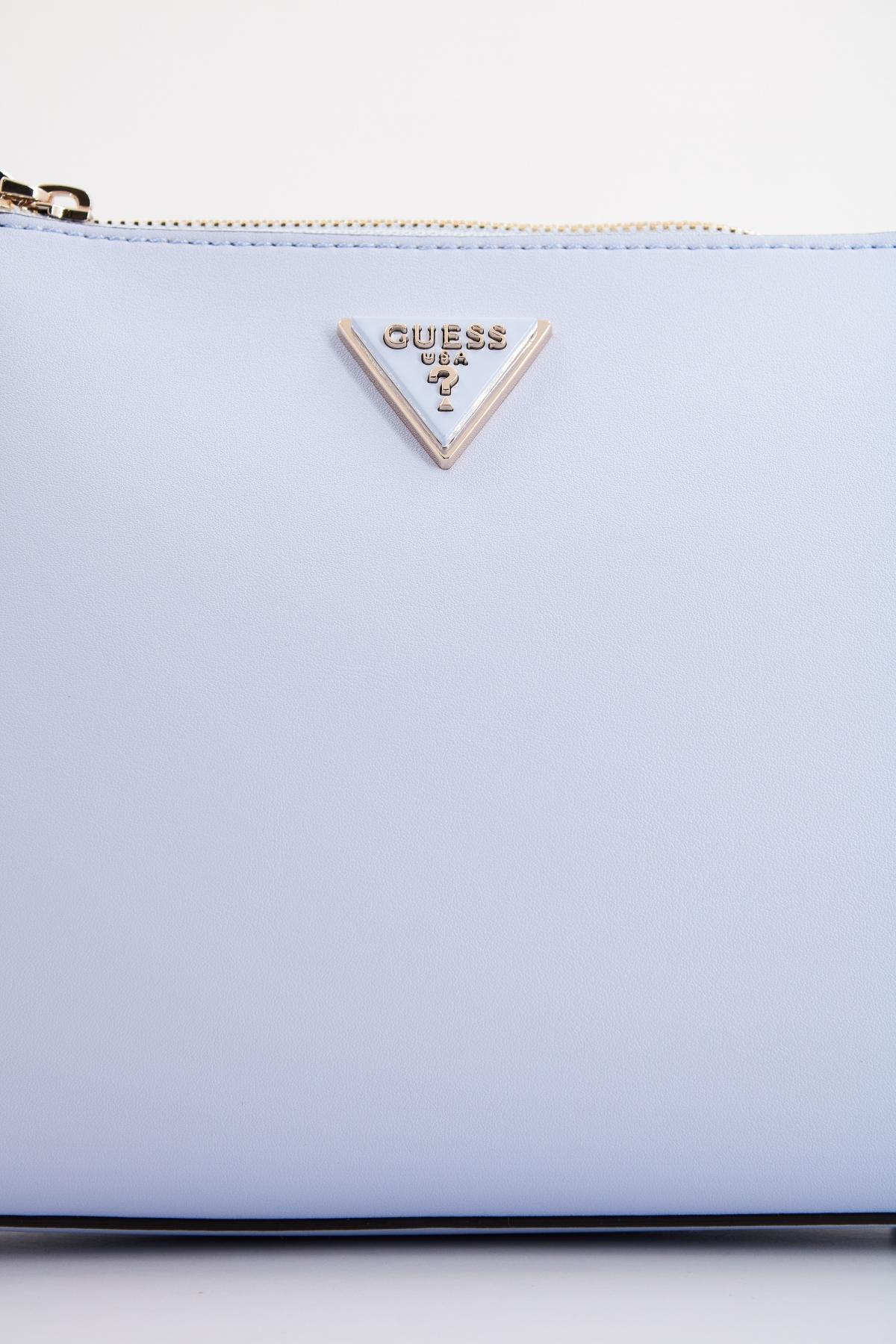 GUESS IWONA TRI CMPRTMNT TP en color AZUL (4)