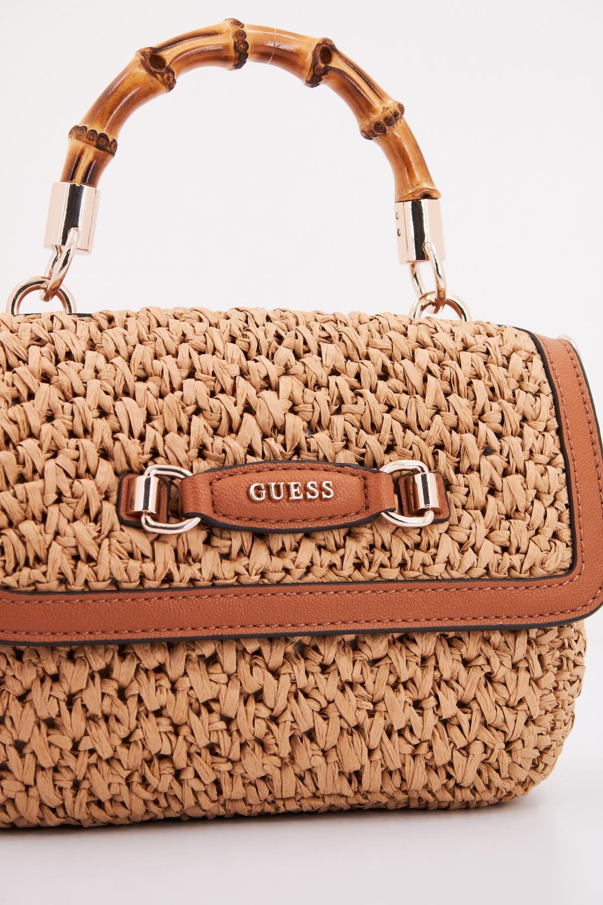 GUESS SIRIA TOP HANDLE FLAP en color MARRON CLARO (4)