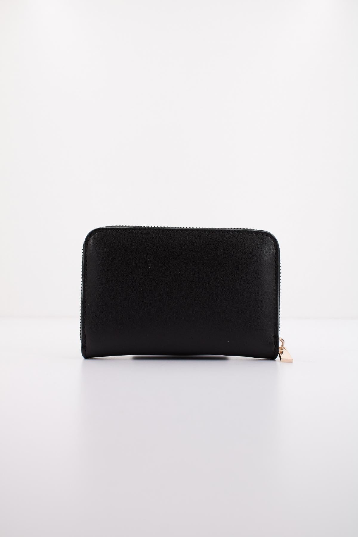 GUESS LAUREL SLG MEDIUM ZIP en color NEGRO (3)