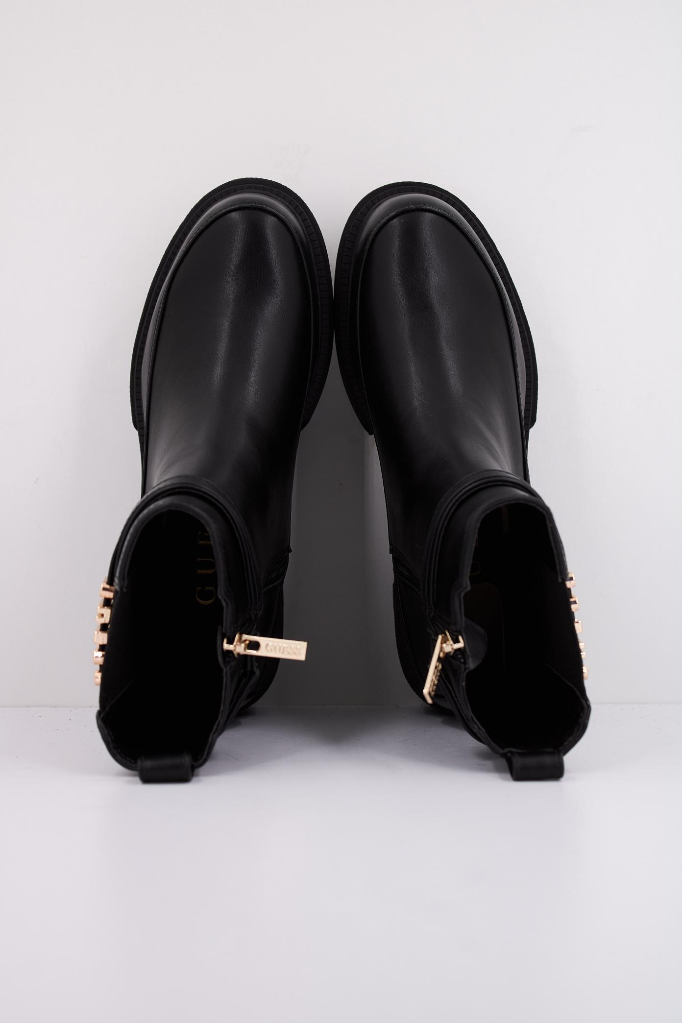 GUESS FLYEA ELE en color NEGRO (3)