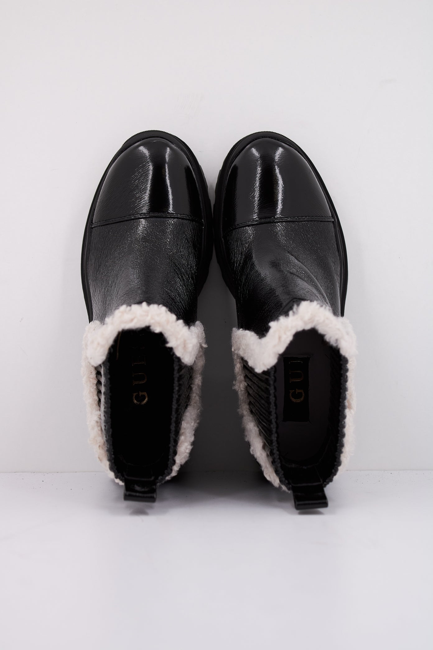 GUESS FLFIV PAF en color NEGRO (3)