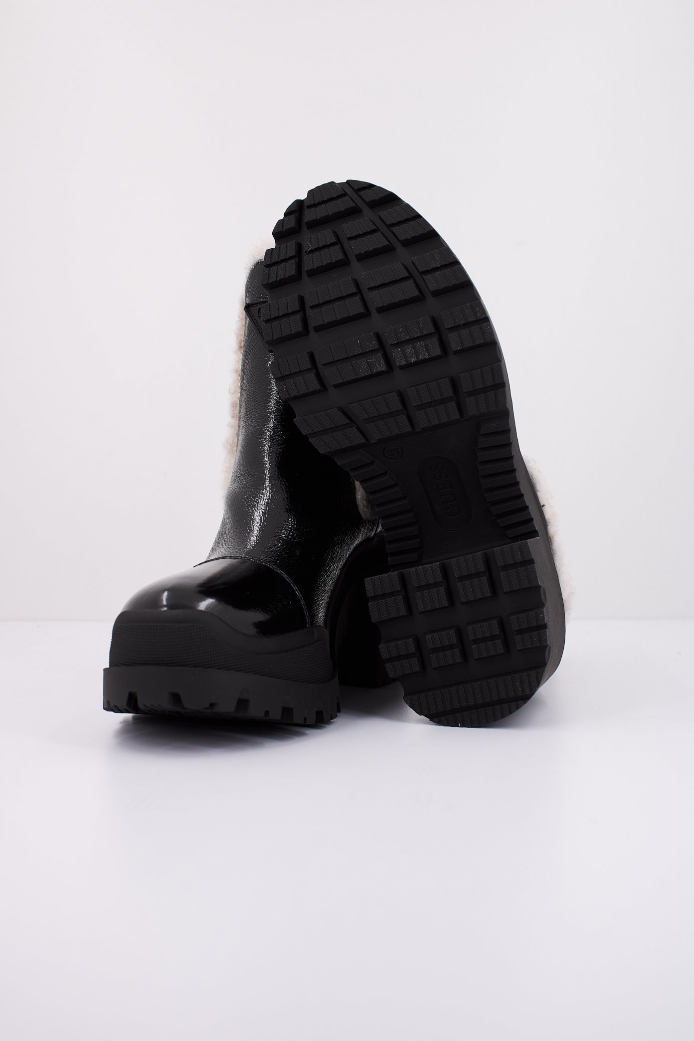 GUESS FLFIV PAF en color NEGRO (5)