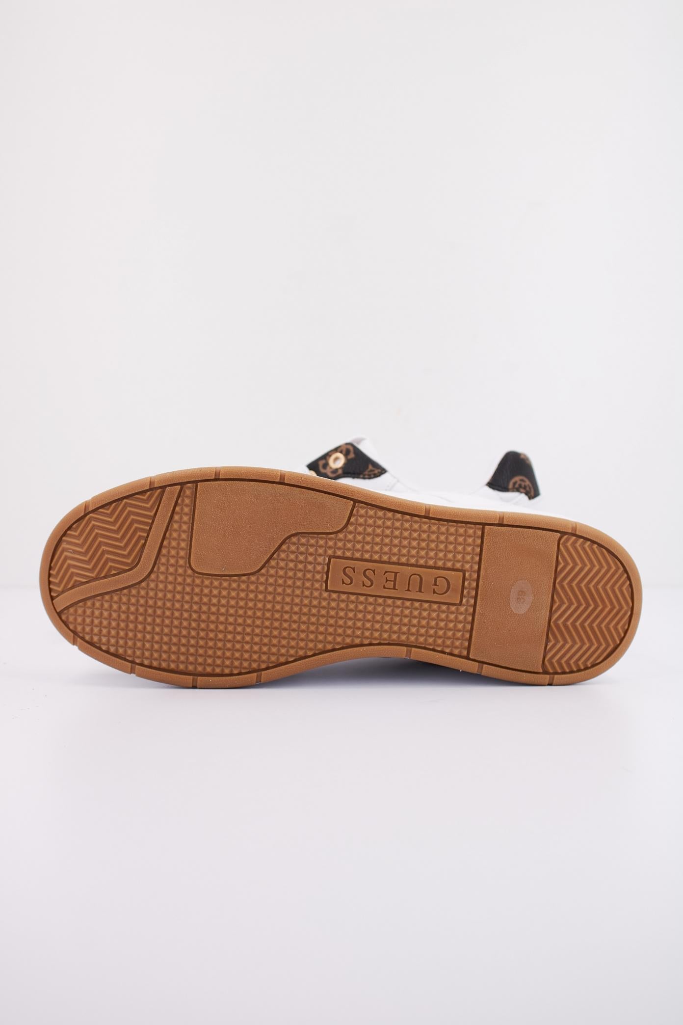 GUESS FLFNAR FAL en color BLANCO (5)