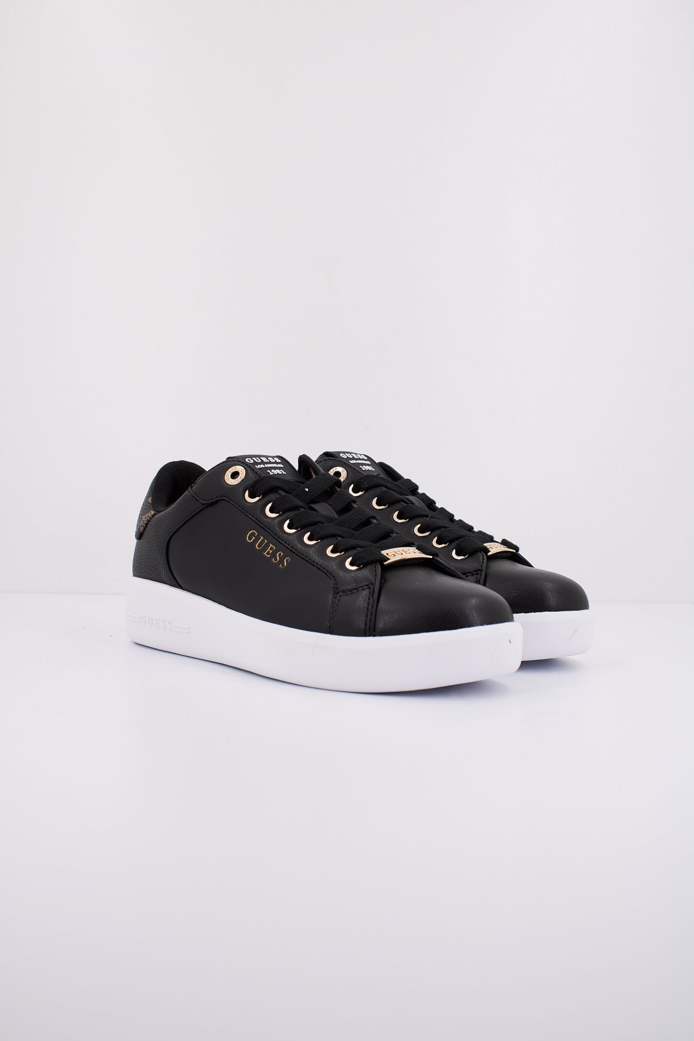 GUESS FLFRO en color NEGRO (2)