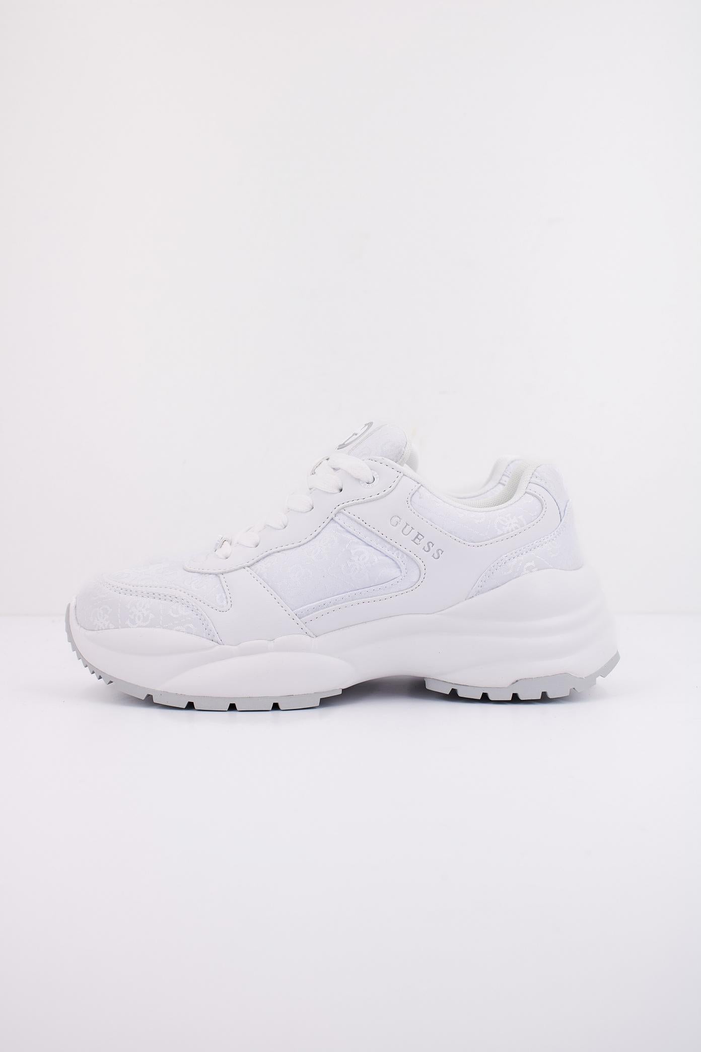 GUESS FLFSAM FAL en color BLANCO (1)