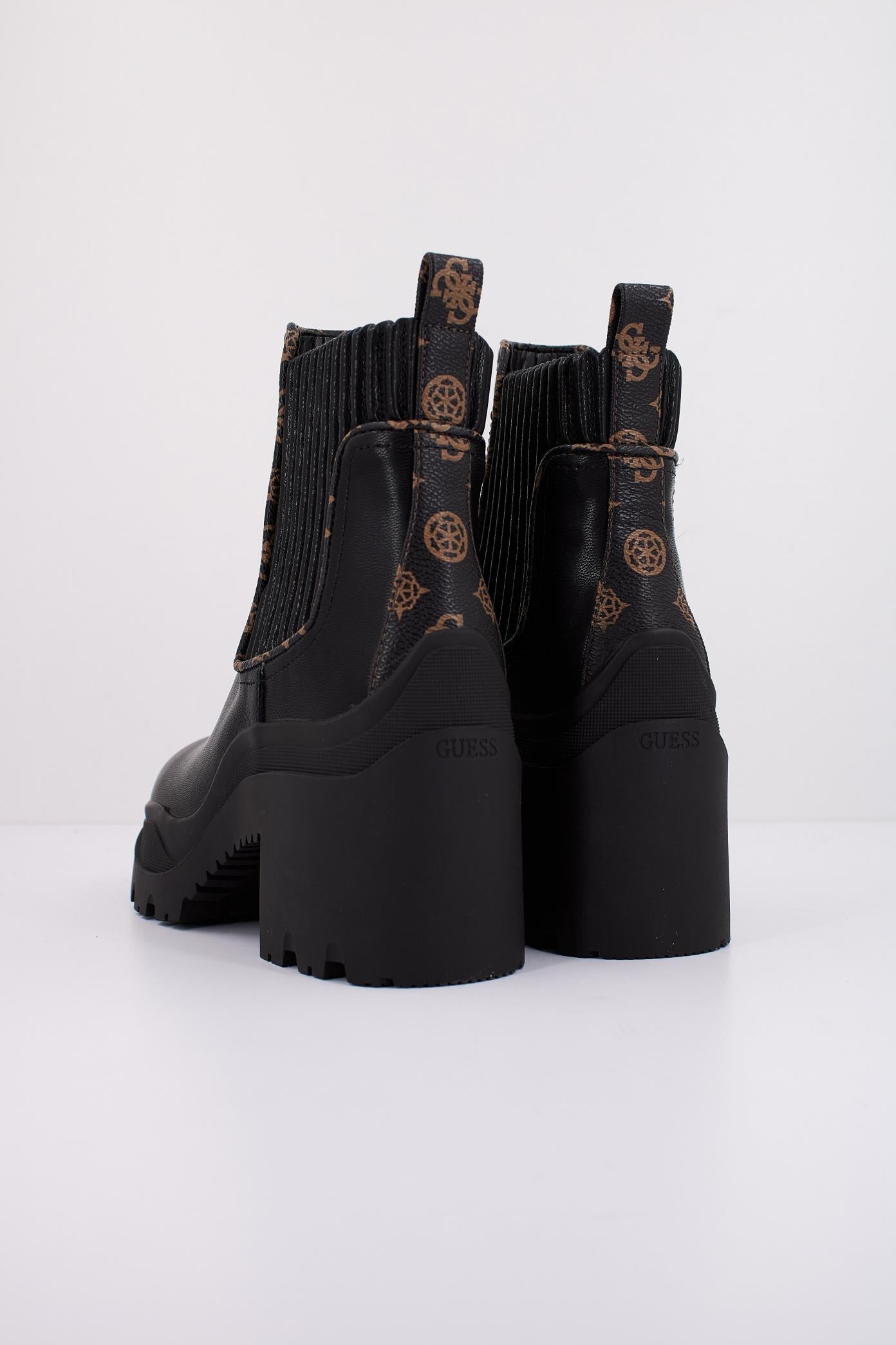 GUESS FLFYTT ELE en color NEGRO (4)