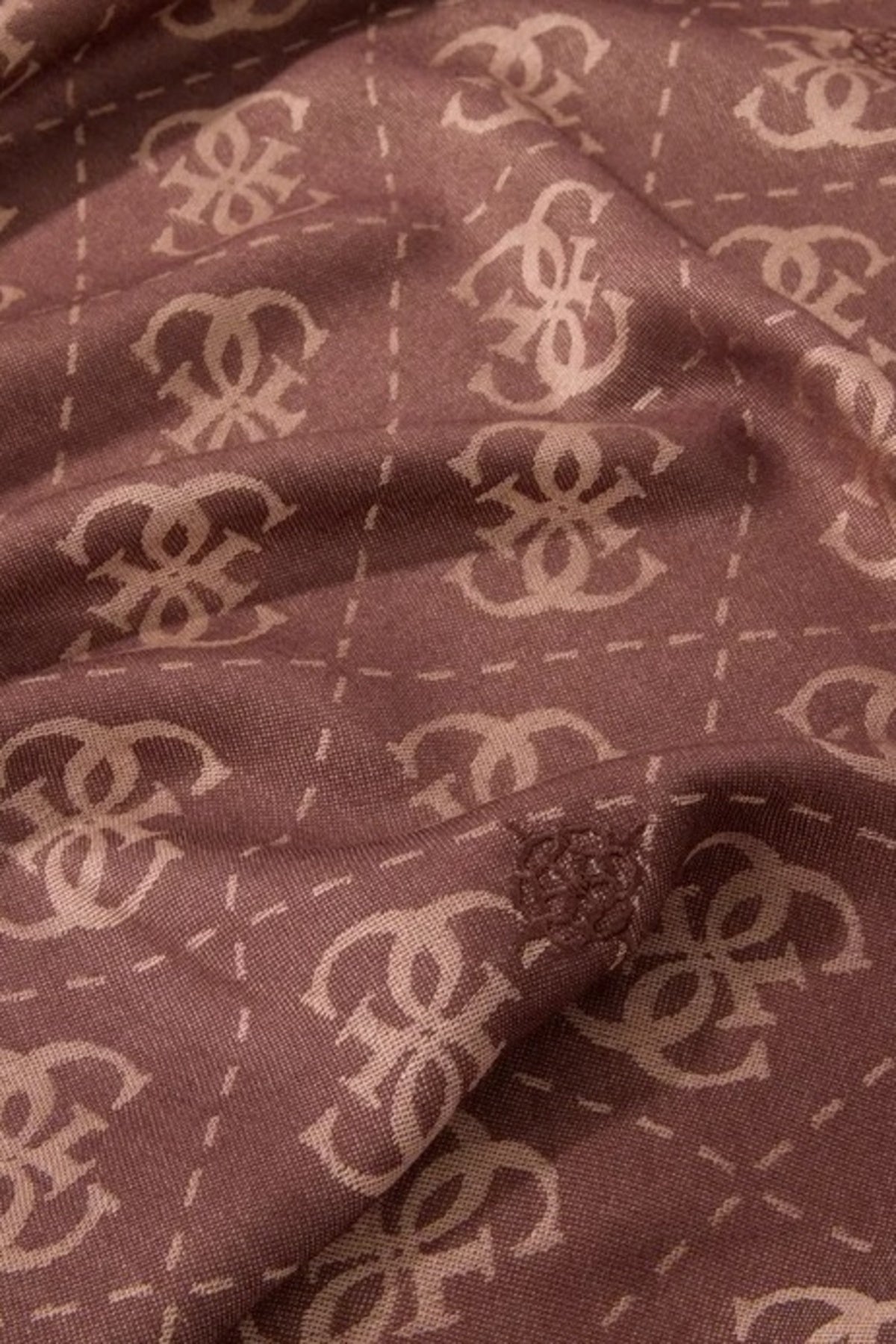 GUESS AW VIS ORLINA LOGO en color MARRON (3)