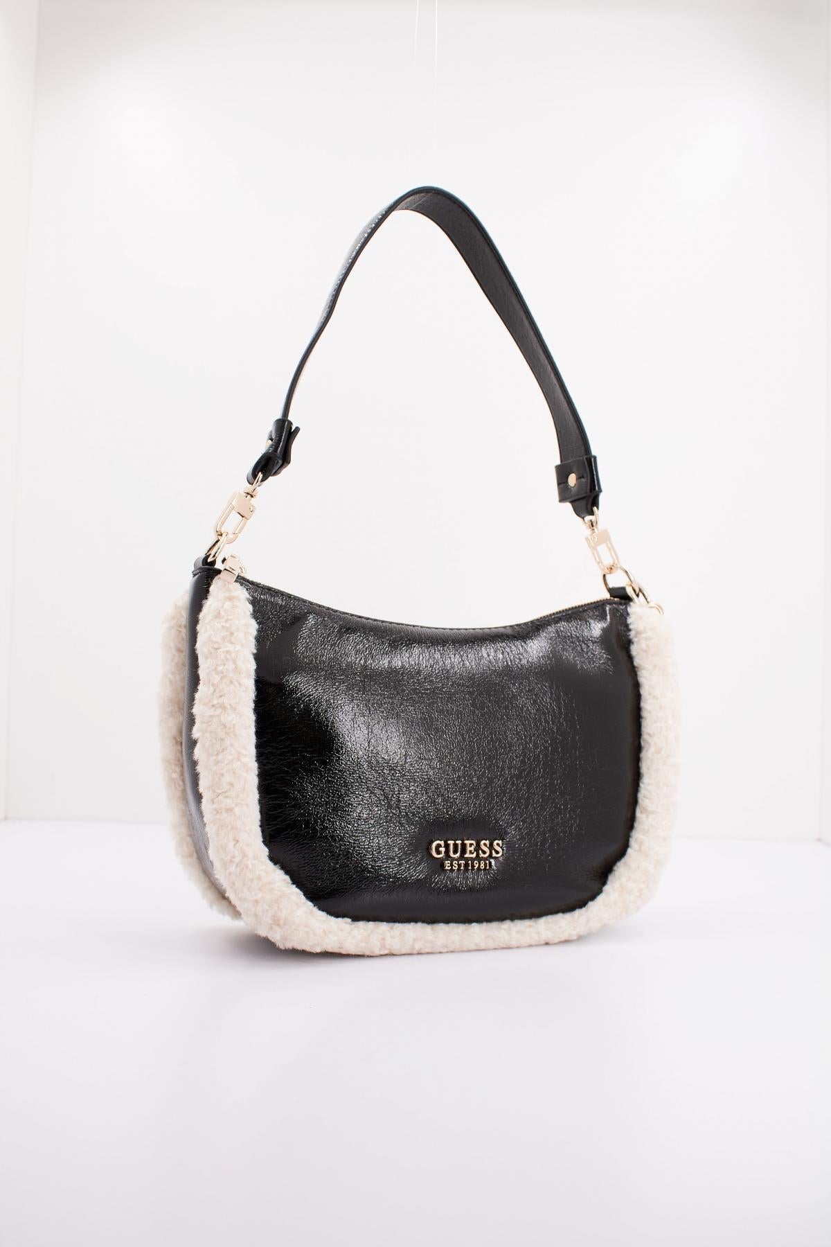 GUESS DAVIKA HOBO en color NEGRO (2)