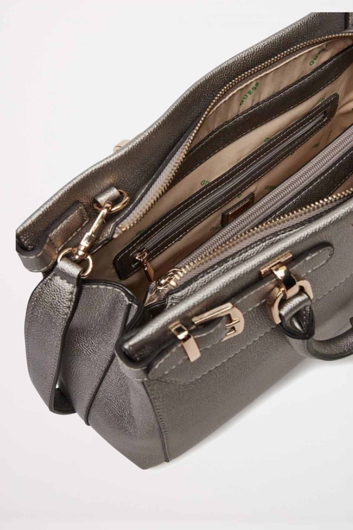 GUESS HWEBM en color GRIS (4)