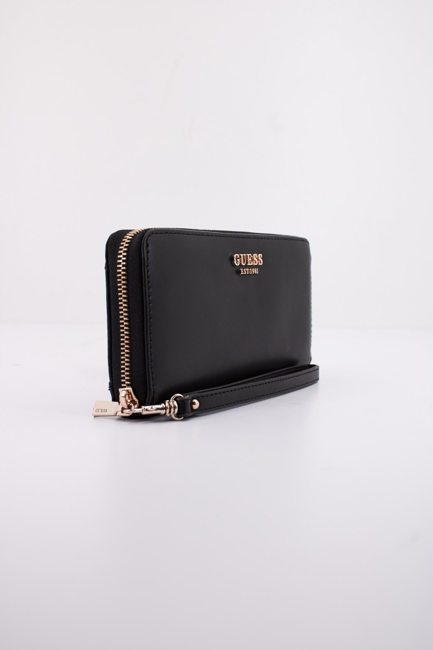 GUESS LAUREL SLGMEDIUM ZIP en color NEGRO (2)