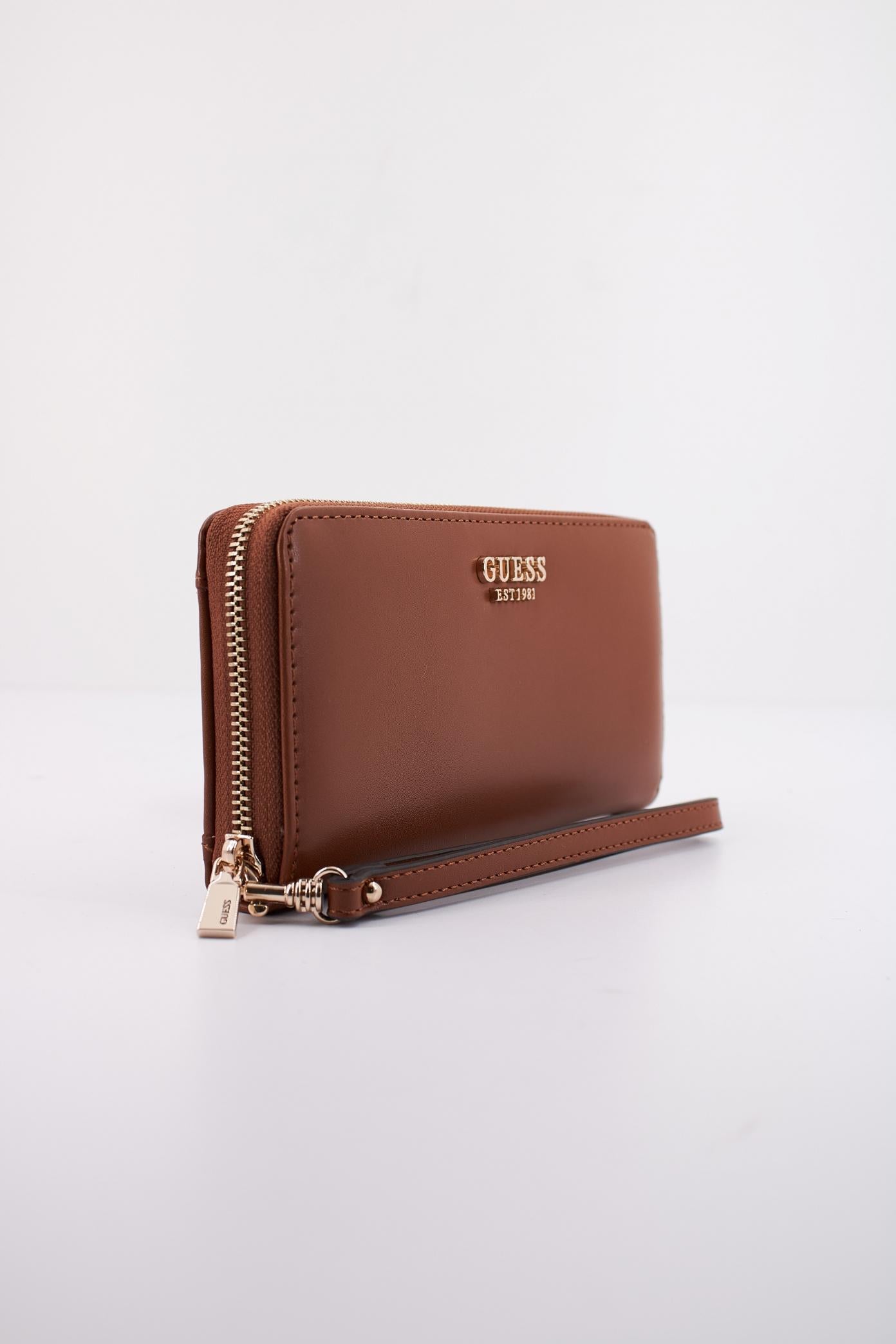 GUESS LAUREL SLGMEDIUM ZIP en color MARRON (2)