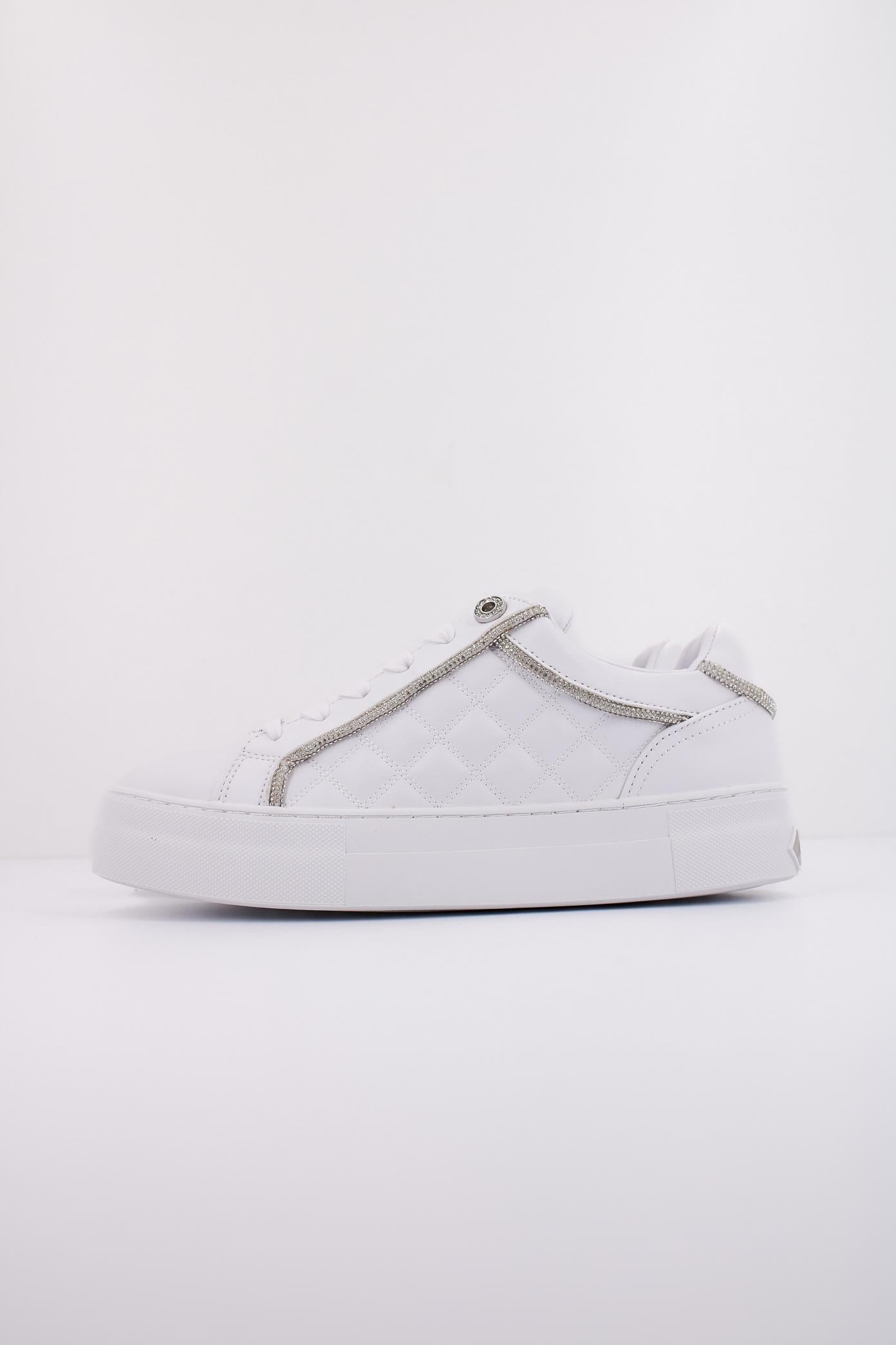 GUESS GRATEA en color BLANCO (1)