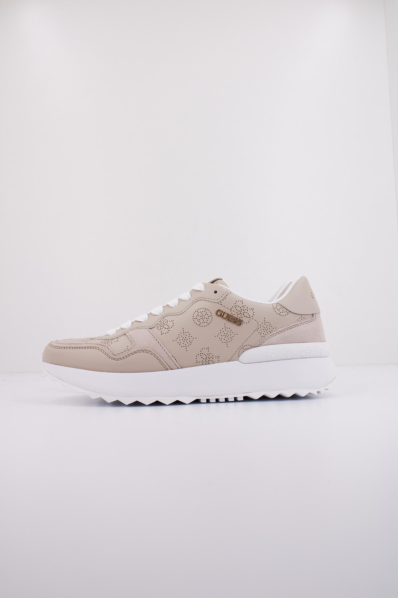 GUESS FLPVI ELE en color BEIS (1)