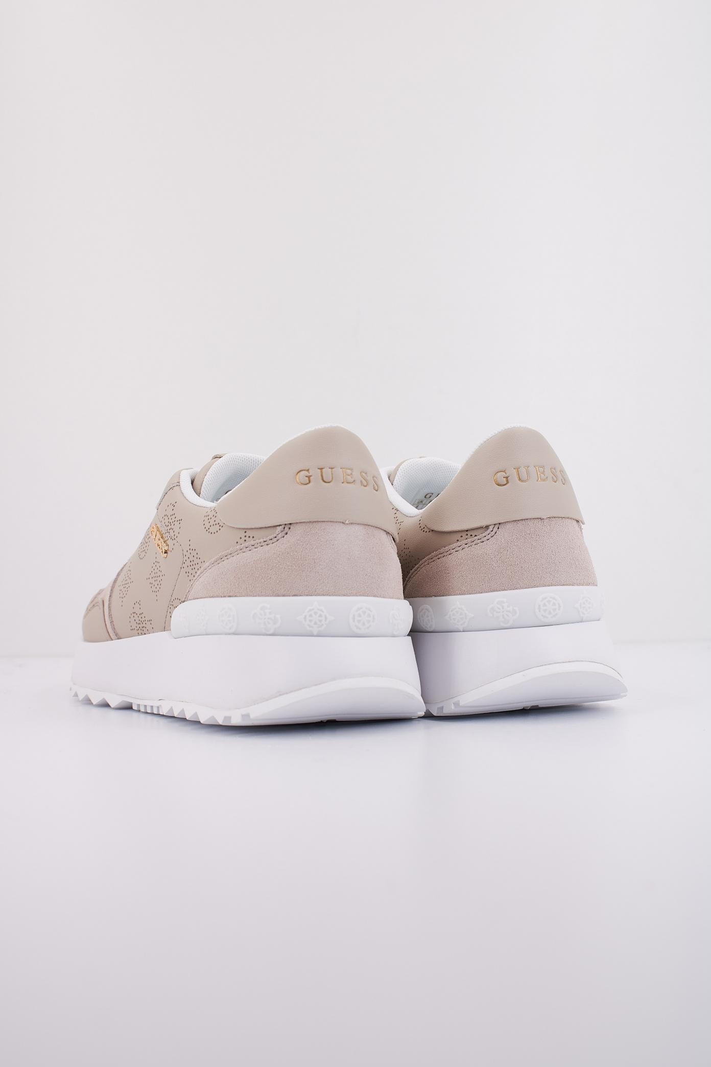 GUESS FLPVI ELE en color BEIS (4)