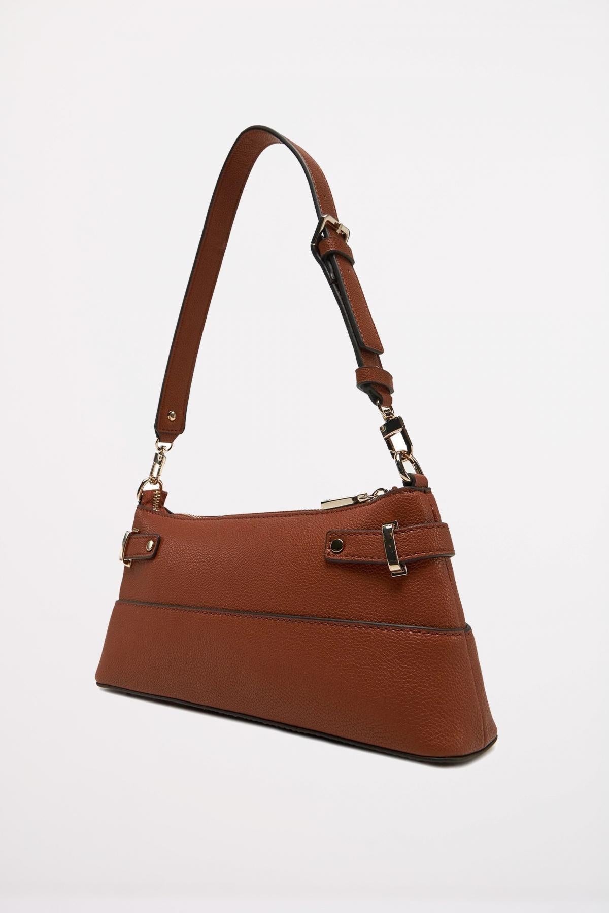 GUESS SILVYE SHOULDER en color MARRON (2)