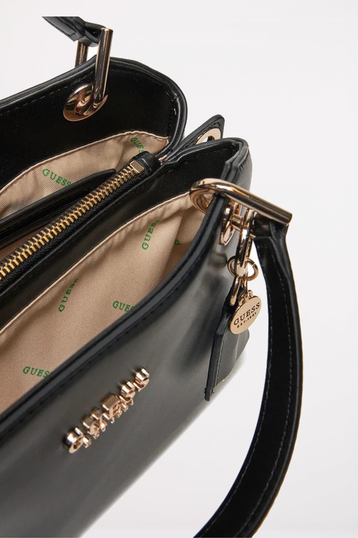GUESS ECO EVAINE GIRLF en color NEGRO (4)