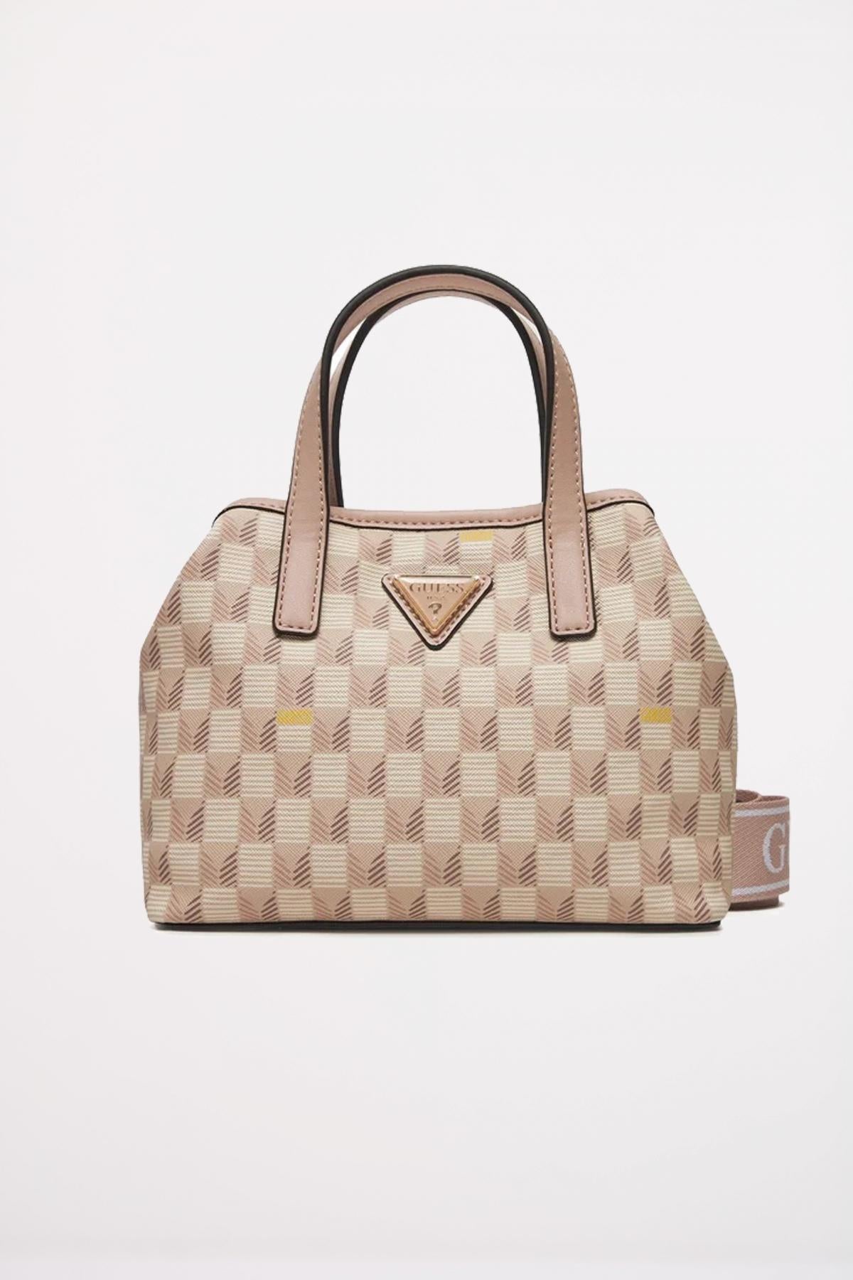 GUESS G WAVE MINI TOTE en color NUDE (1)