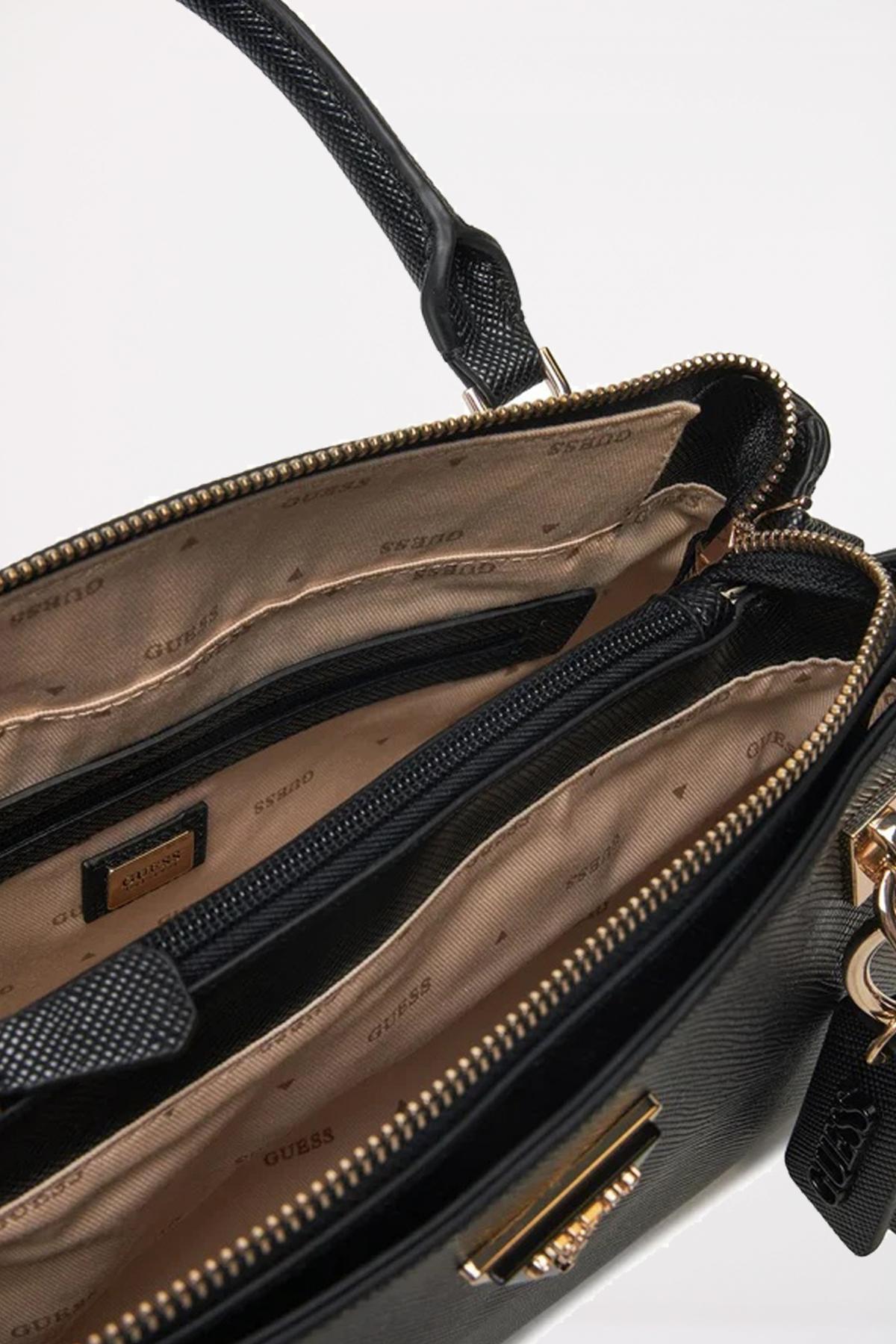 GUESS NOELLE LUXURY SA en color NEGRO (4)