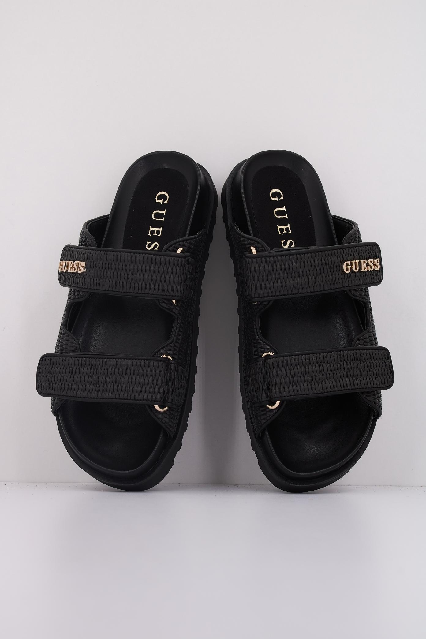 GUESS FLJFDE FAP en color NEGRO (3)