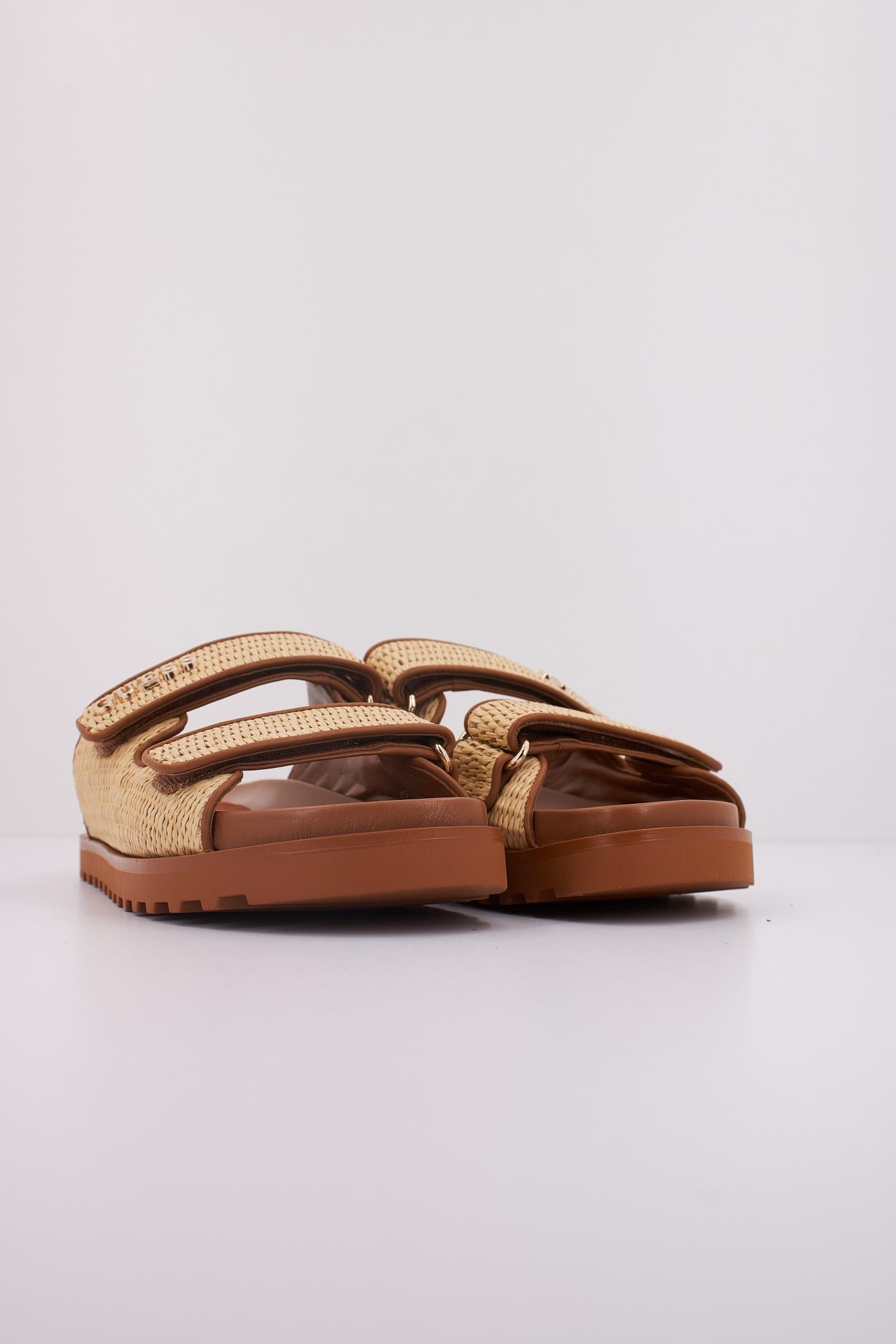 GUESS FLJFDE FAP en color MARRON (2)