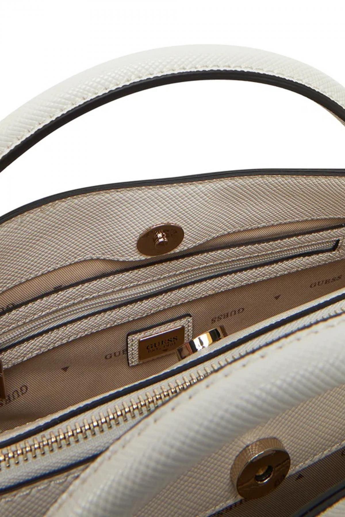 GUESS FEDANA SML GIRLFRIEND en color BLANCO (4)