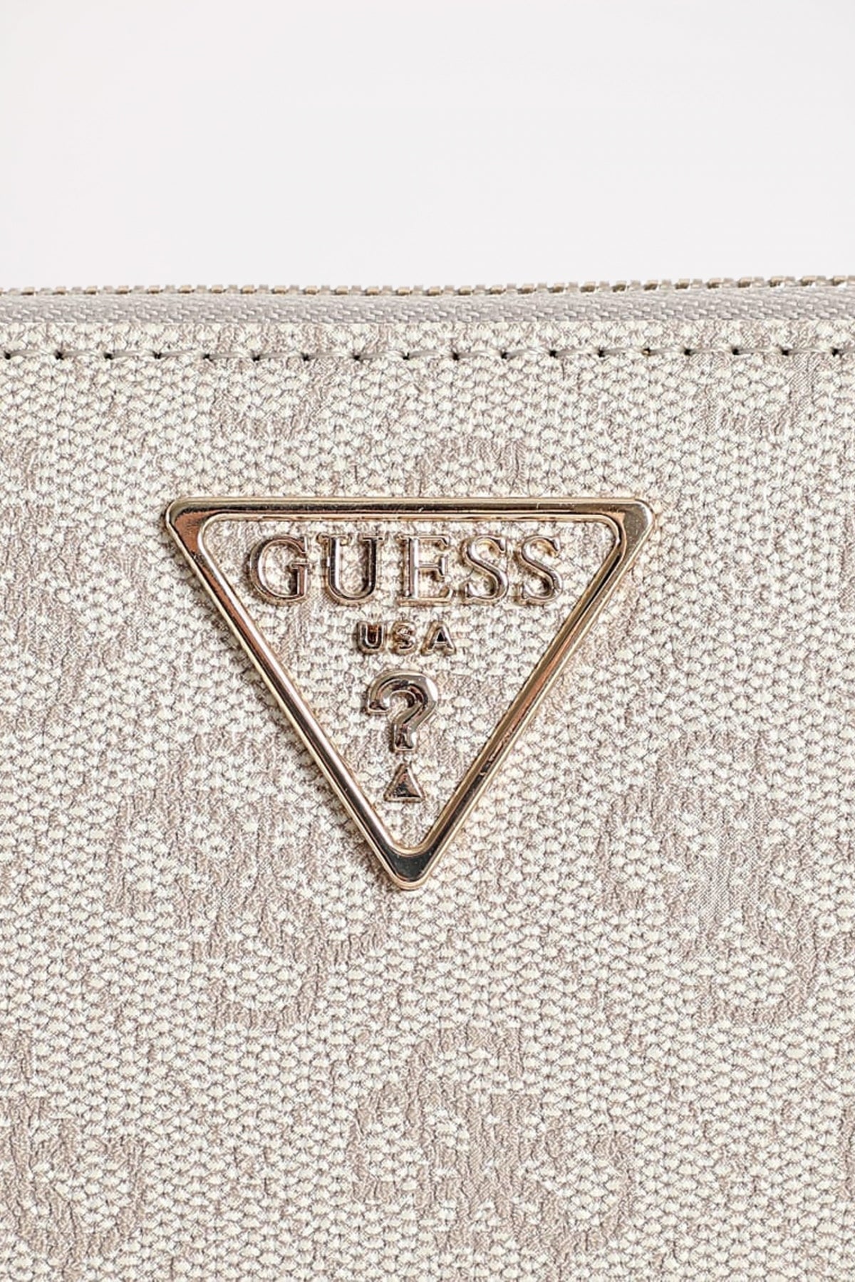 GUESS LAUREL SLG LARGE ZIP en color BLANCO (4)