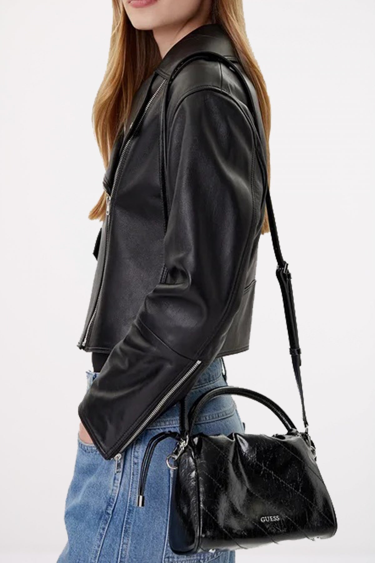 GUESS HWMY en color NEGRO (4)