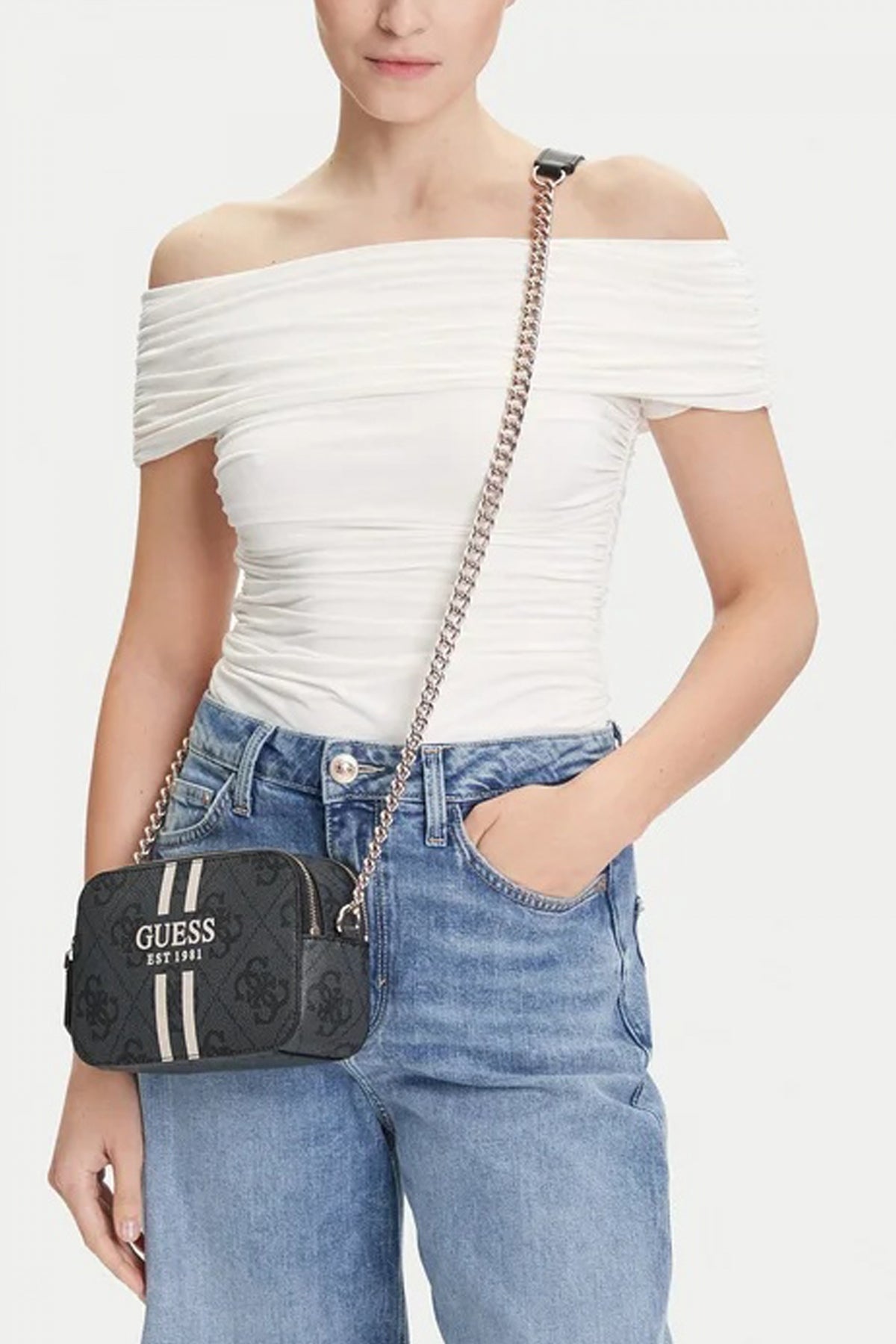 GUESS HWOS en color GRIS (4)