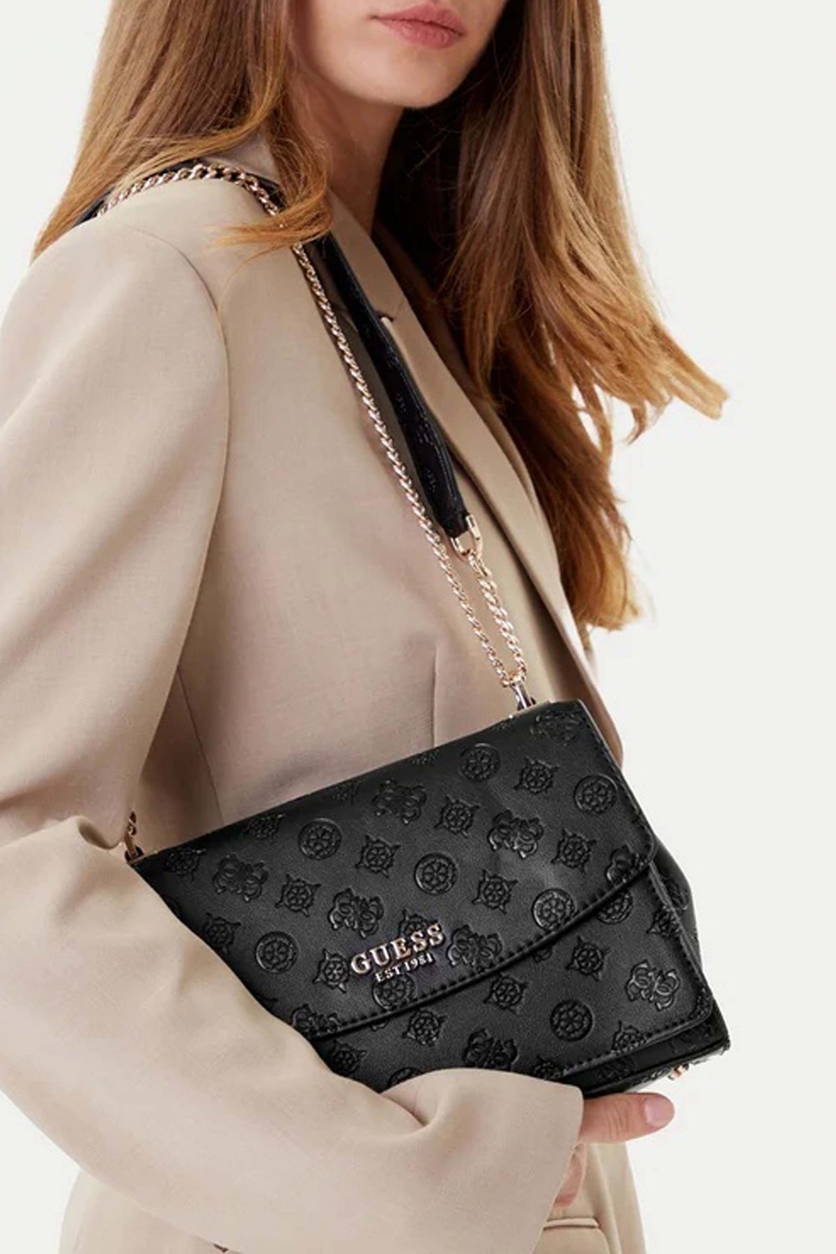 GUESS PHOEBE en color NEGRO (4)