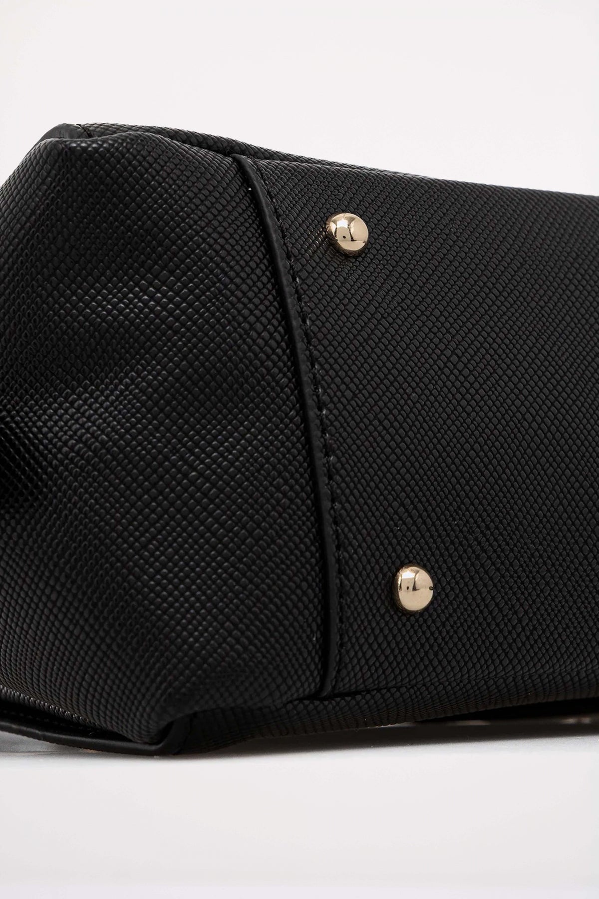 GUESS ROSAALBA en color NEGRO (3)