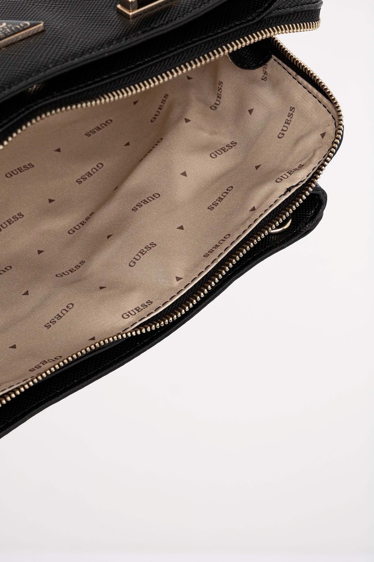 GUESS ROSAALBA en color NEGRO (4)