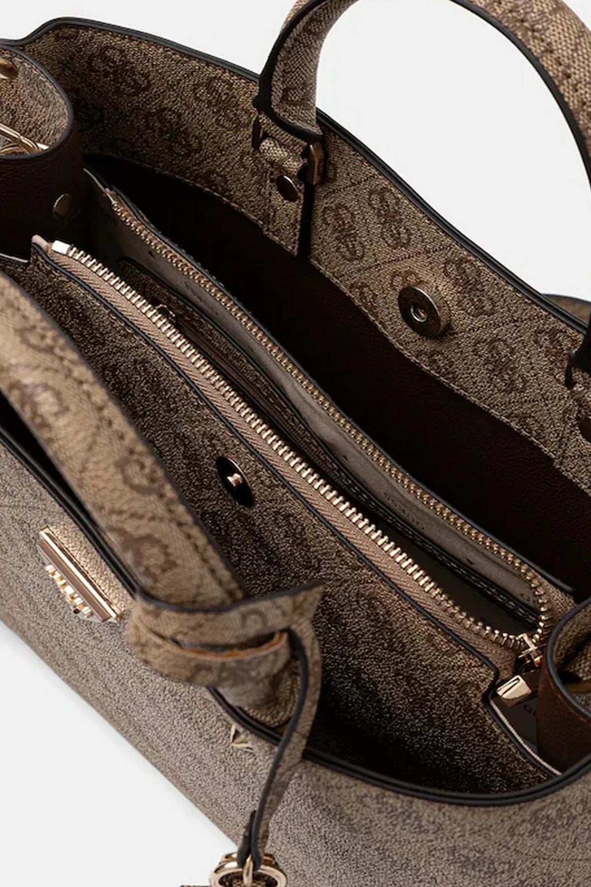 GUESS MERIDIAN II GIRLFRIEND en color MARRON CLARO (4)