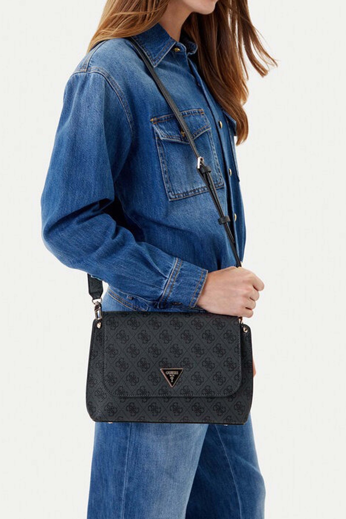 GUESS HWSG en color GRIS (1)