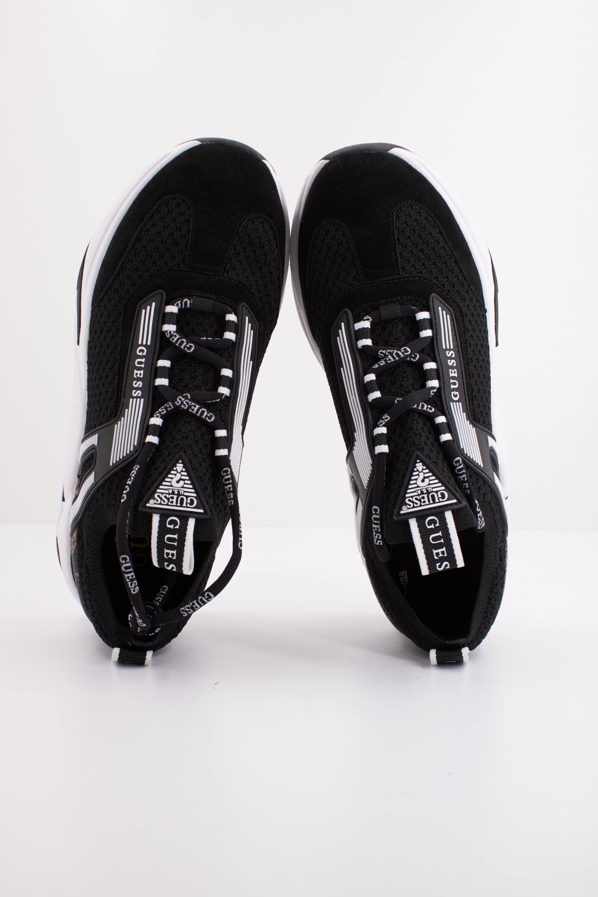 GUESS FLPGEN FAL en color NEGRO (3)