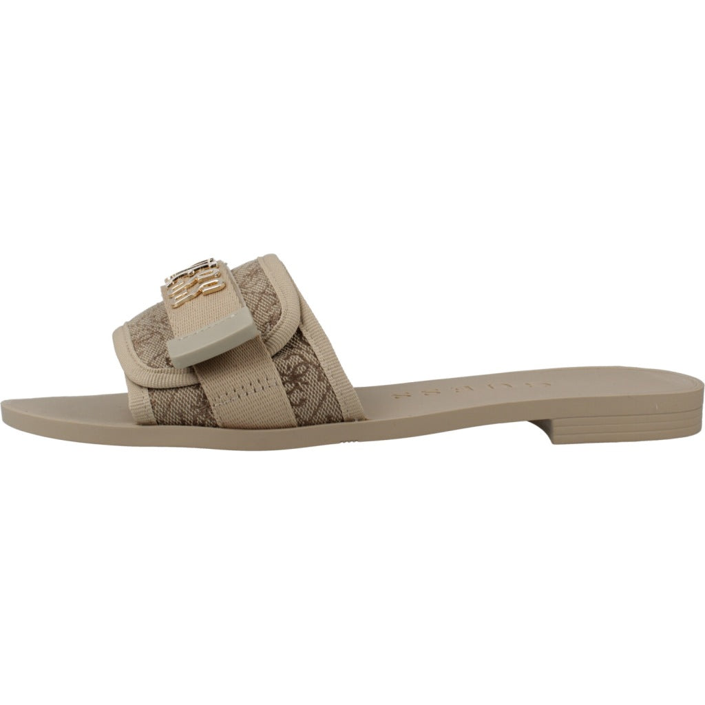GUESS FLJELY LEL en color ORO (2)