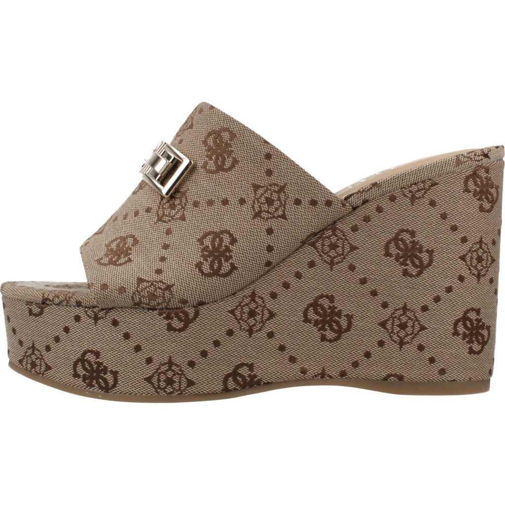 GUESS EVENZA en color MARRON (2)
