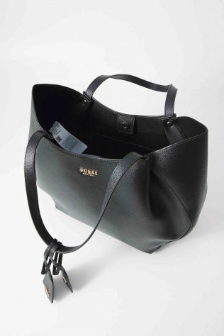 GUESS HWBG AMORETTE IN TOTE en color NEGRO (3)