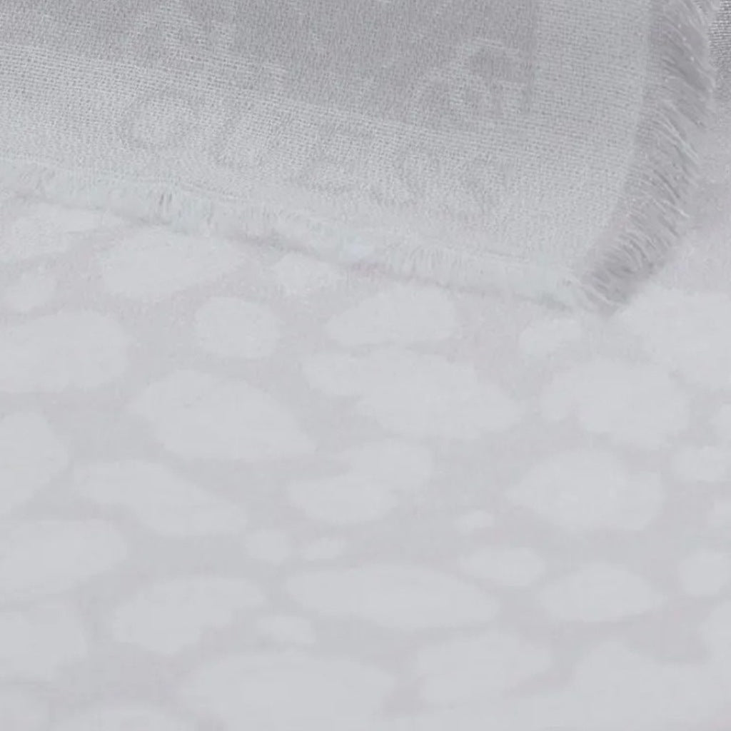 GUESS AW VIS JACQUARD SCARF en color GRIS (6)