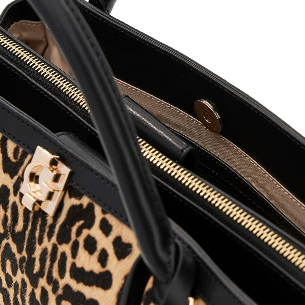 GUESS HWLG AUDREY CONVERTIBLE XBO en color ANIMAL PRINT (7)