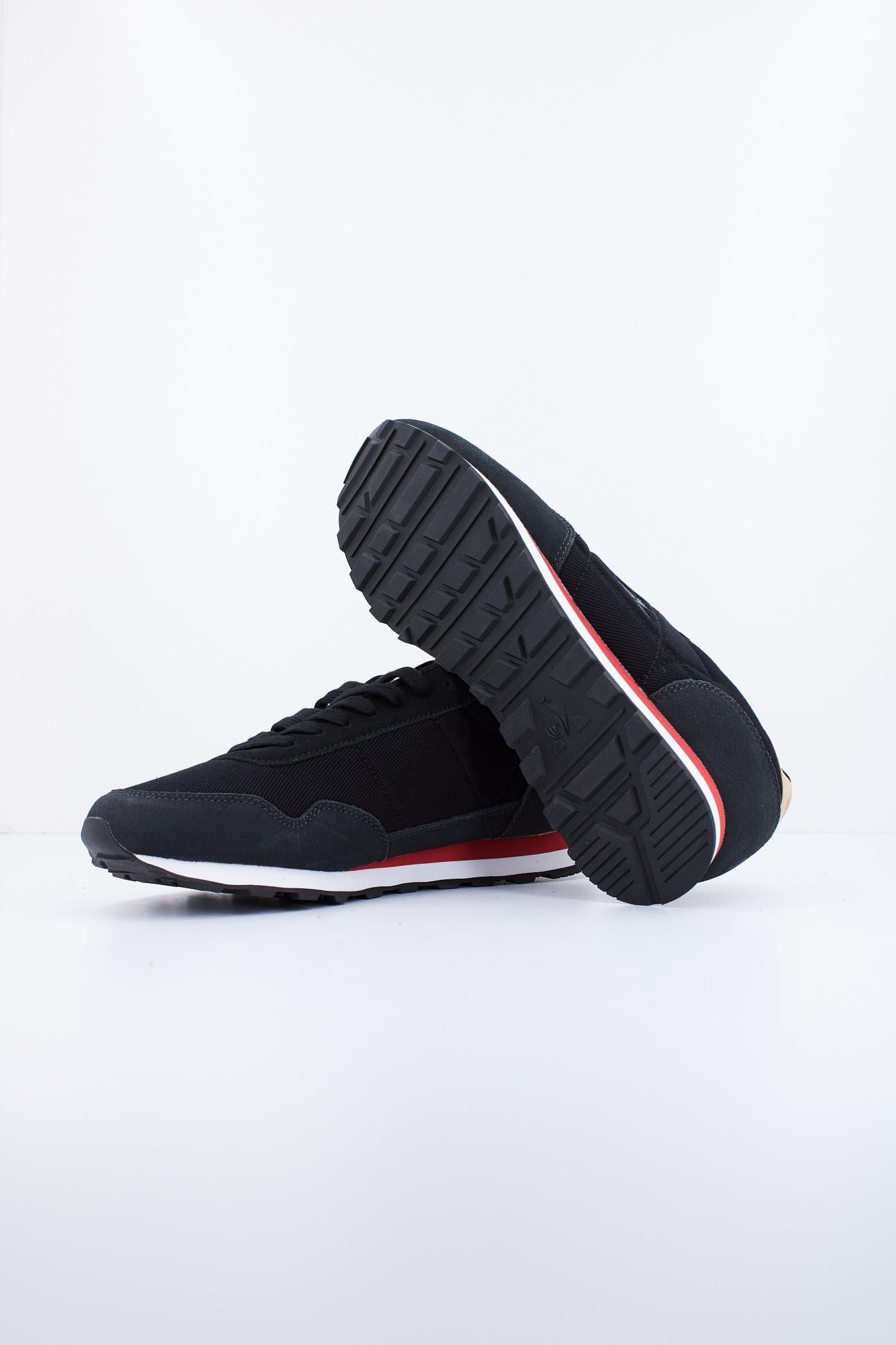 LE COQ SPORTIF ASTRA TWILL en color NEGRO (4)
