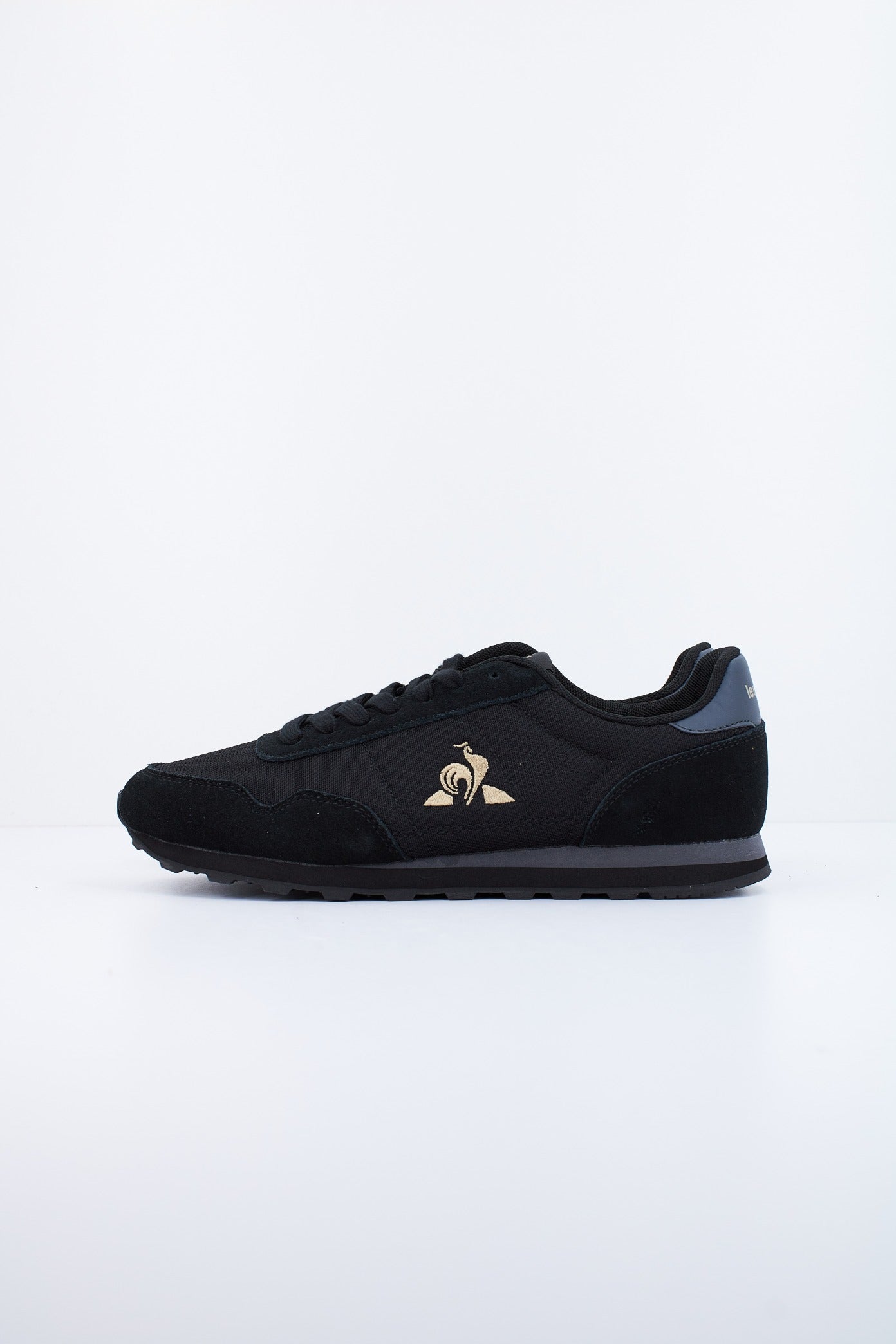LE COQ SPORTIF ASTRA en color NEGRO (1)