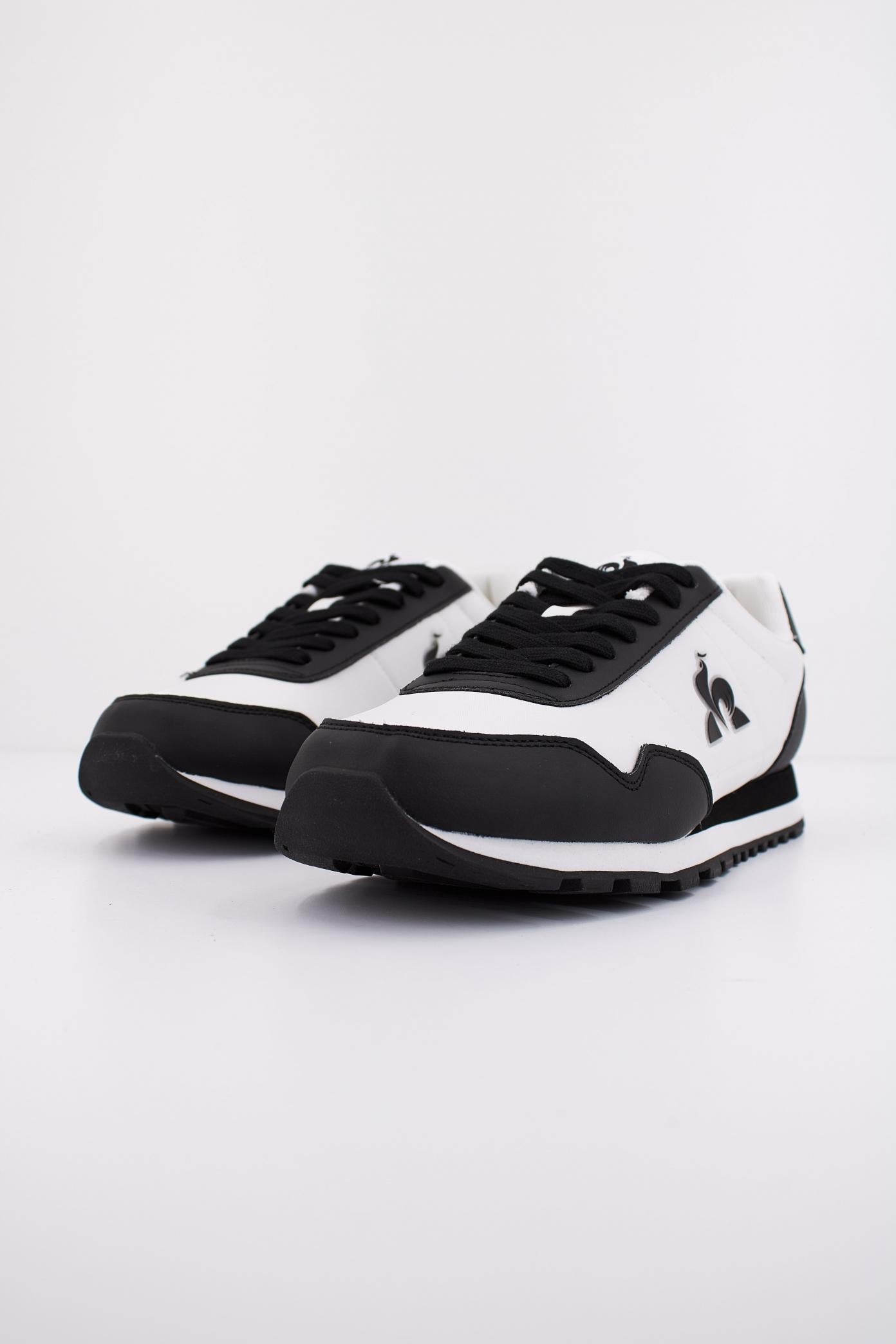 LE COQ SPORTIF ASTRA_ en color NEGRO (2)